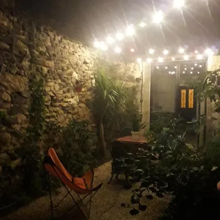 De Charme Avec Patio Independant *